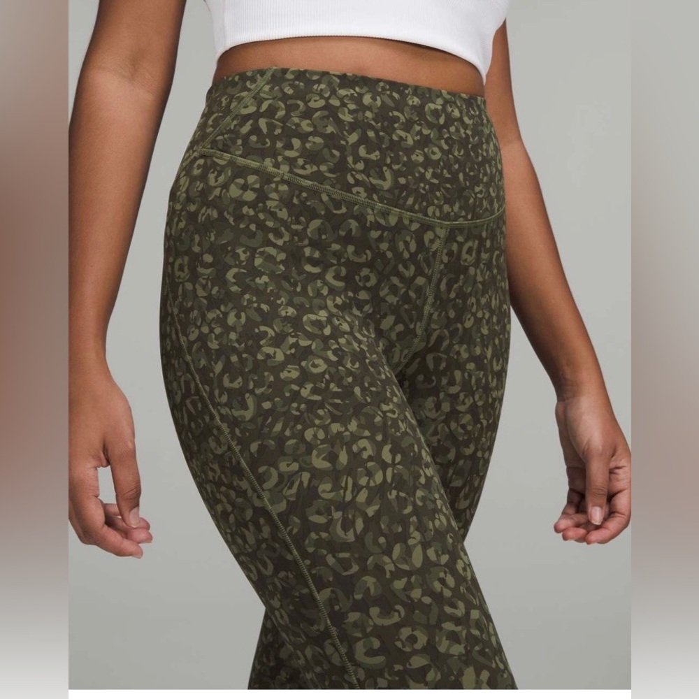 Lululemon Base Pace High-Rise Tight 28" Size 10